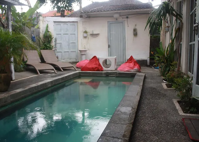 Hostal Ngurah *