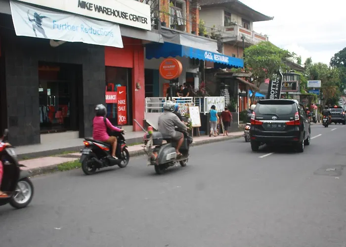 Hostal Ngurah *